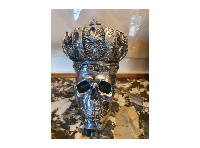 Grande tête de mort couronnée baroque chromée