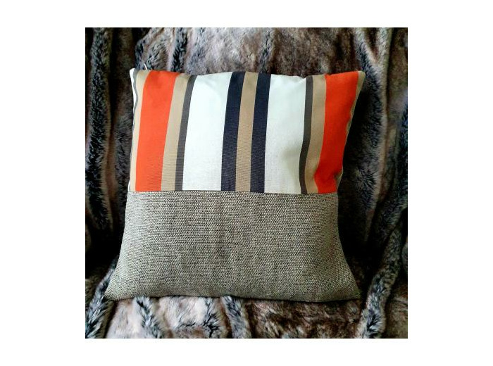 « Le Coussin » by le Grand Duc - Ref 38344