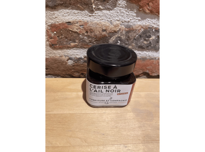Confiture artisanle cerise à l'ail noir