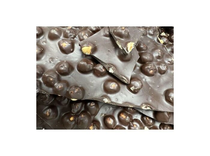 Chocolat à casser noir et noisettes caramélisées. Caramels Bonbons Chocolats