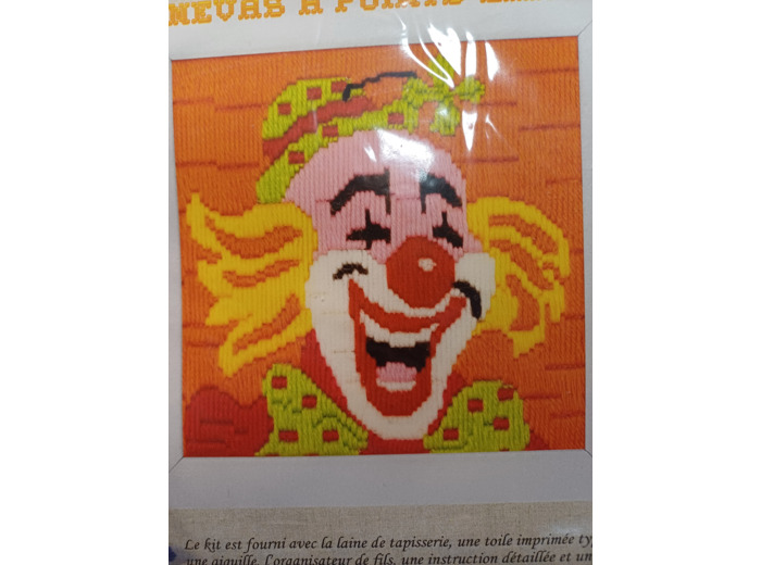 Kit canevas aux points lancés clown