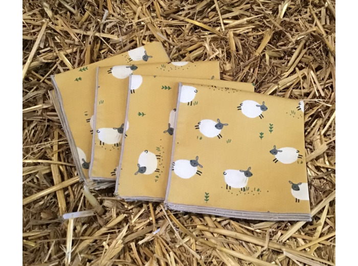 Serviette apéritive ou de table , tissu motif moutons