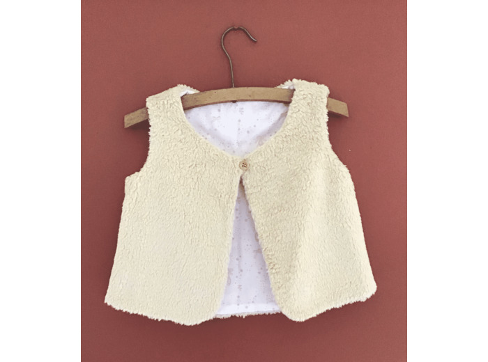 Gilet berger réversible en fausse fourrure beige et en tissu coton rose avec ballerines de danse