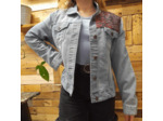 Veste en Jean UPCYCLÉE - Taille L - AMY - Dentelle Calais/Caudry - Coton - MARIE-LOUISE CREATIONS - Sur le trottoir d'en face