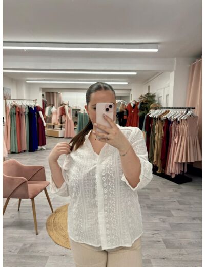 Blouse grande taille blanche brodée Lisa