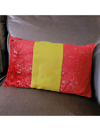 « Le Coussin » by Le Grand Duc - Ref 241015