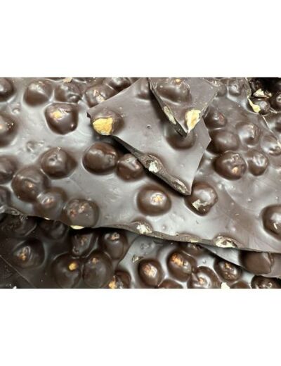 Chocolat à casser noir et noisettes caramélisées. Caramels Bonbons Chocolats
