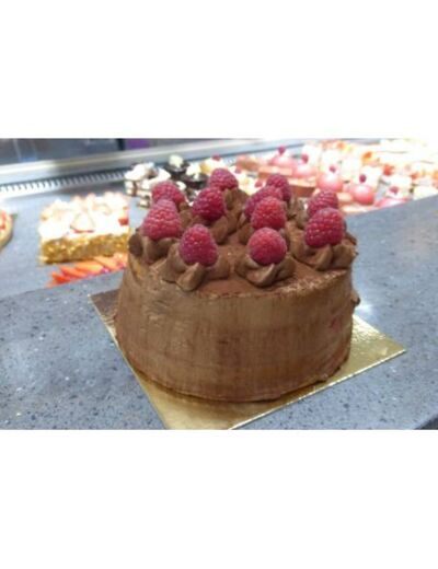 Gâteau La Truffine aux framboises - Boulangerie Patisserie La Craquan'Tine à Marly
