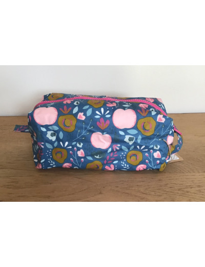 Trousse rectangulaire enduite fleurie