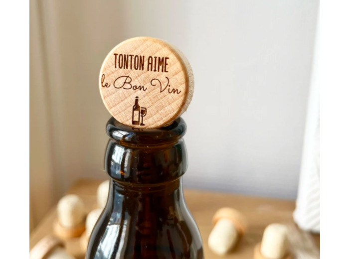 Bouchon en liège personnalisé " tonton aime le bon vin"