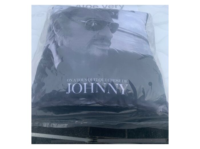 COUSSIN JOHNNY HALLYDAY