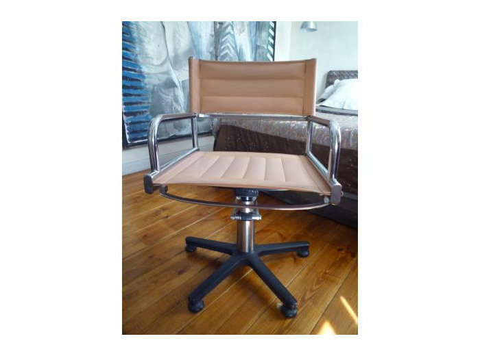 Paire de 2 fauteuils de coiffeur vintage fin des années 60, début des années 70