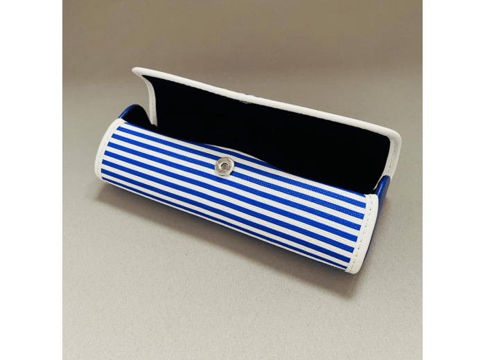 Etui à Lunettes Nautic Arrondi De La Marque L'Atelier Du Vieux Bourg Bleu Motif Marin