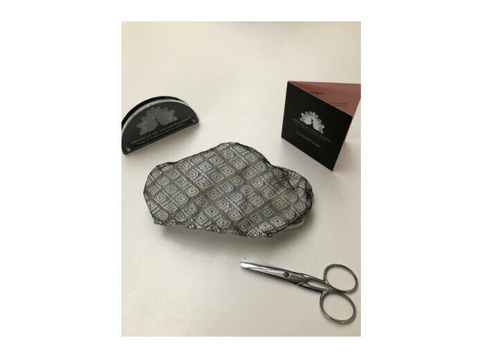 Masque Dentelle Calais-Caudry "L'Enigmatique"