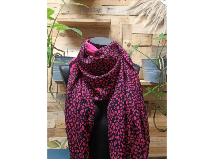 Foulard XL - LUCERNE N°135 - Viscose/Coton - MARIE-LOUISE CREATIONS - Sur le trottoir d'en face  Foulard XL