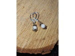 Boucles d'oreilles dormeuses howlite, fait main