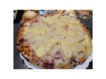 La pizza Reblochon Jambon de Parme - Boulangerie pâtisserie La Craquan'Tine à Marly