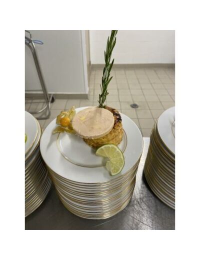 Feuilleté de foie gras sur lit de pommes - Boucherie Chez Christophe