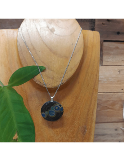 Collier en bois - Bleu et noir - NOBL21- C'EST DANS L'AME - Sur le trottoir d'en face