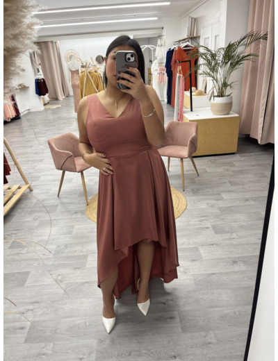 Robe de cérémonie rose poudré asymétrique