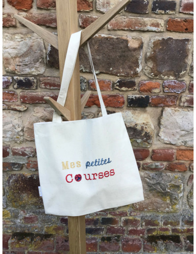 Tote Bag brodé «  mes petites courses », doublé écru .