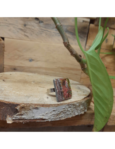 Bague en bois - ROSE ET VIOLET - ABO04 - C'EST DANS L'AME - Sur le trottoir d'en face